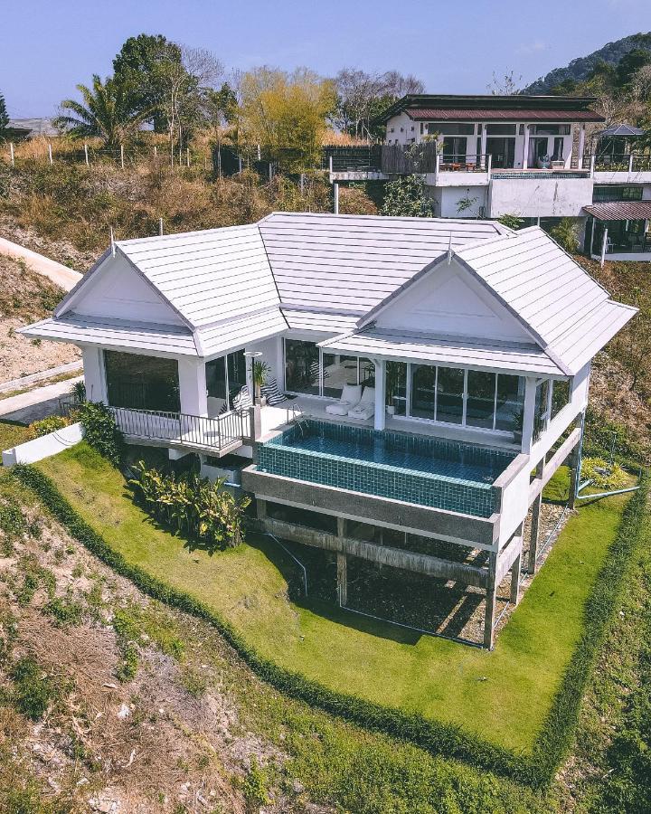 Baankuer Hill Pool Villa Koh Lanta Exterior photo